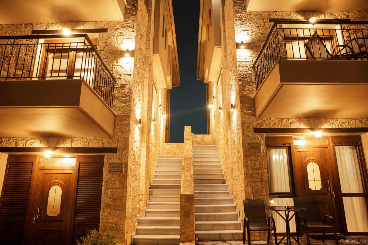Villas Lirtzis 塔克西阿尔希斯 外观 照片