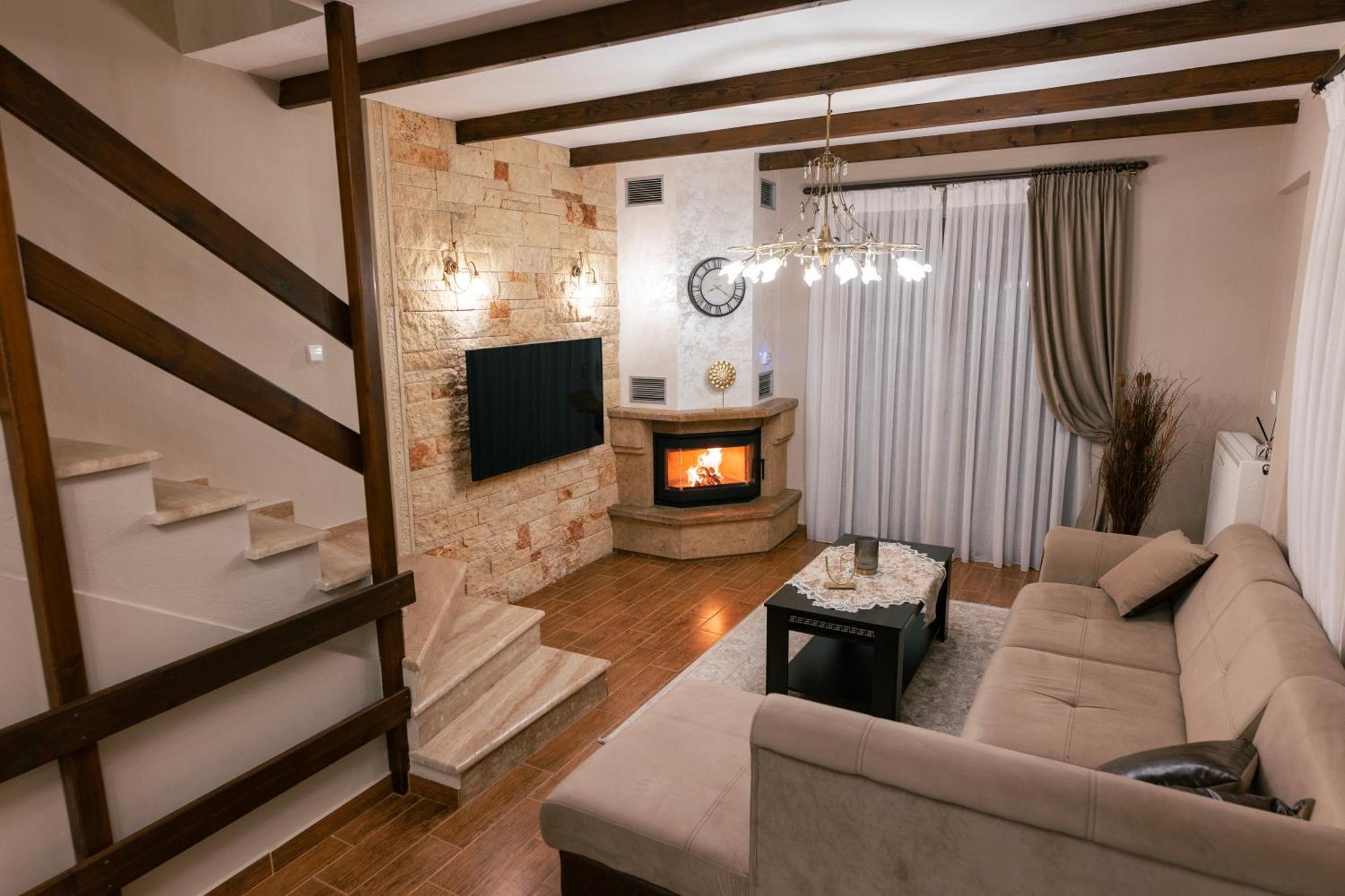 Villas Lirtzis 塔克西阿尔希斯 外观 照片